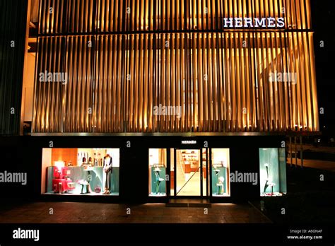 hermes boutique singapore.